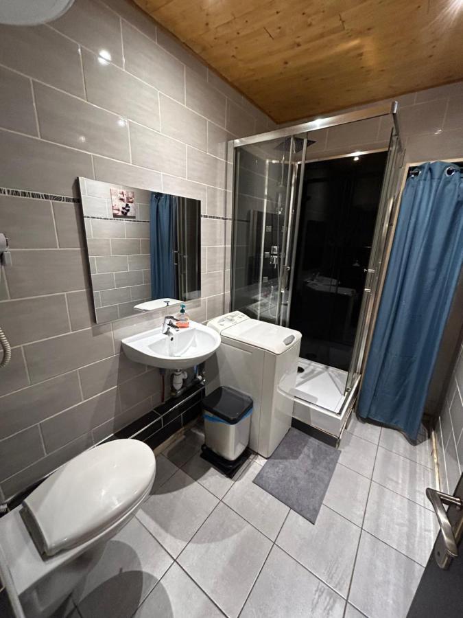 Appartement De Luxe En R/C Idealment Place En Hyper Centre Lourdes Esterno foto